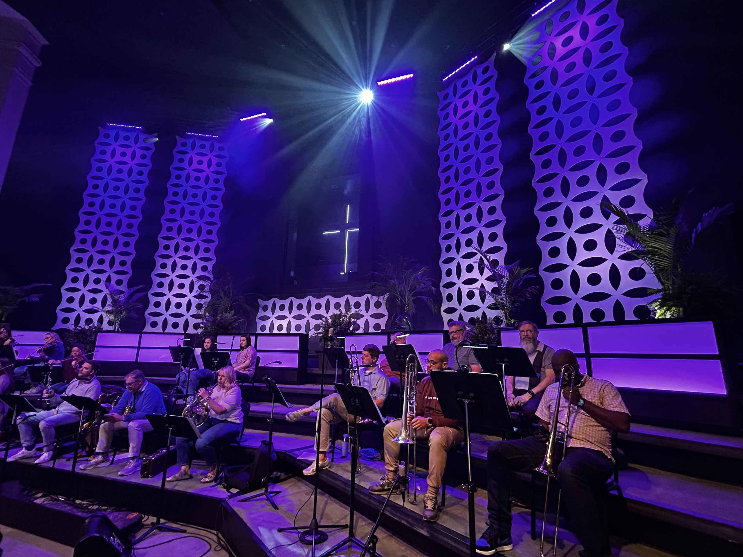 First Assembly Memphis Coro Circlet Backdrop (3)